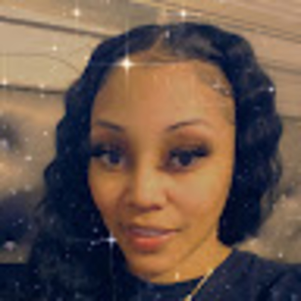 Meet your Posher, Latoya